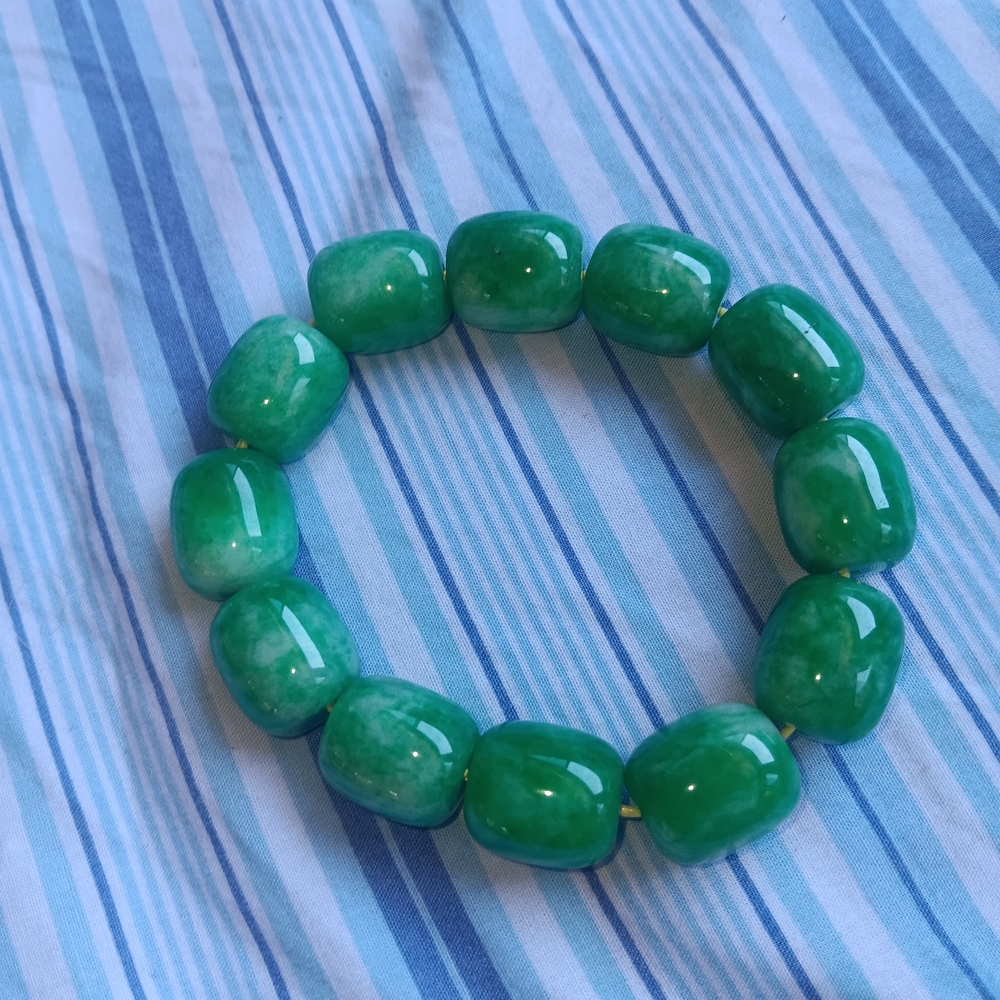Green Beaded Bracelet